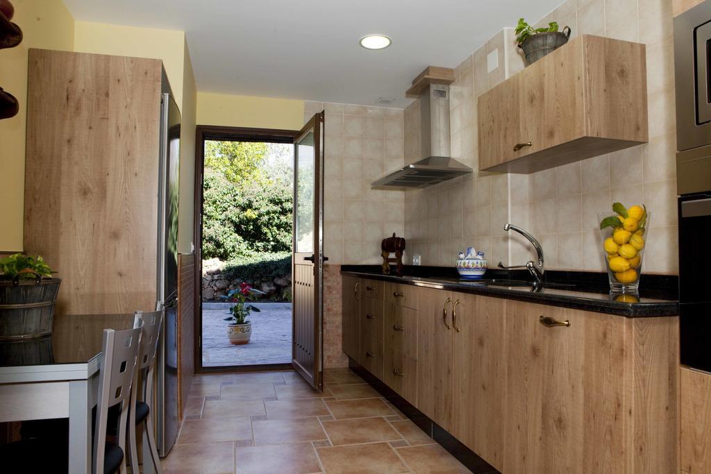 Casa Rural La Canchalera Losar De La Vera Exteriör bild